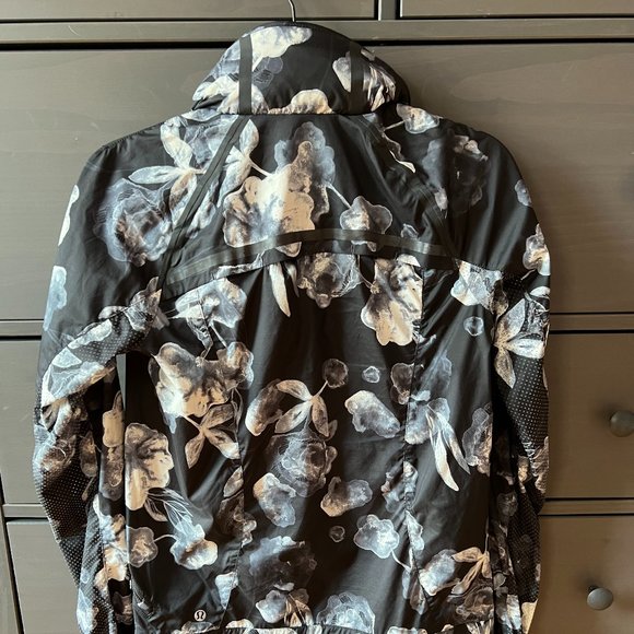 vintage lululemon rain pullover - Picture 5 of 10